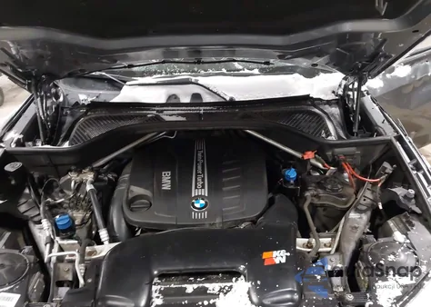 2014 BMW X5 xDrive35D from USA, damaged, VIN 5UXKS4C52E0C07418